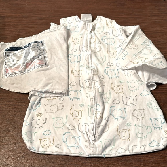 Halo Sleep Sack Swaddle Newborn 6-12 pounds white with blue/green elephants NWT - Picture 2 of 9